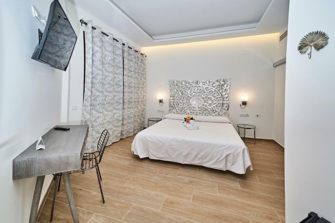 Hotel Bajamar Ancladero Playa Nerja Exteriér fotografie